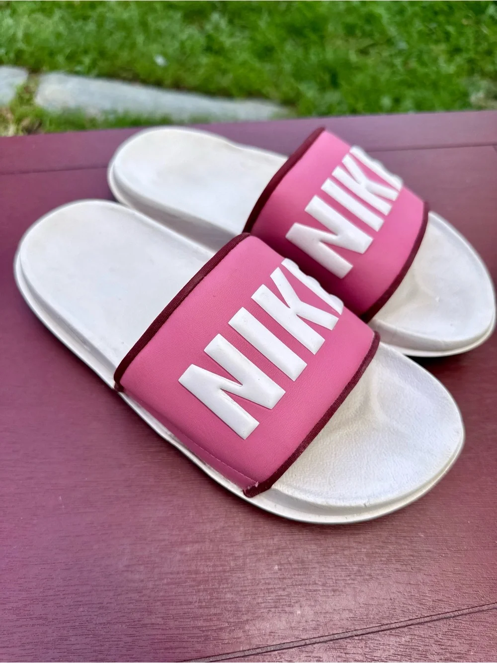 Nike classic slide